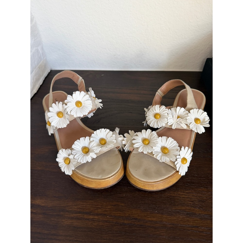 Lucky Brand Juleii Daisy Clog Platform Sandals Cream Tan Wood Block Heel 7M